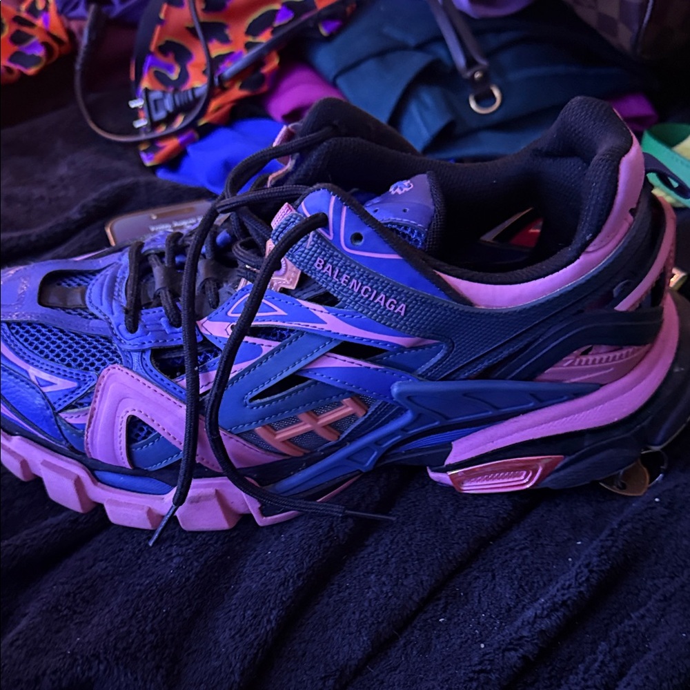 Balenciaga Vibrant Blue and Pink Sneakers - Picture 3 of 4